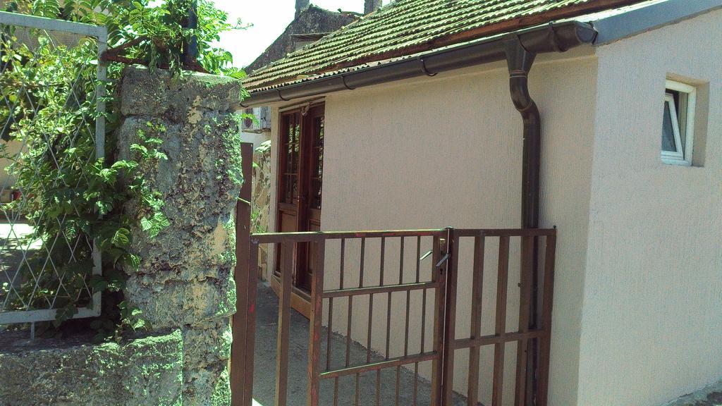 Apartment Luka Подгориця Екстер'єр фото
